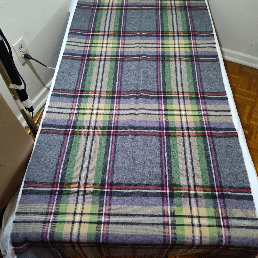 Bronte scarf/wrap - Picture 2 of 6